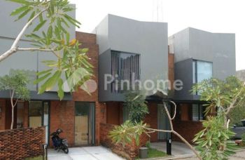 Dijual Rumah Bagus Dan Asri di Joglo