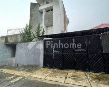 Dijual Rumah Lokasi Strategis di Cilandak, Depan Citos