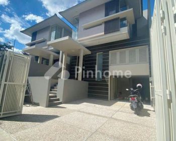 Dijual Rumah Nyaman dan Asri di Jl Mawar